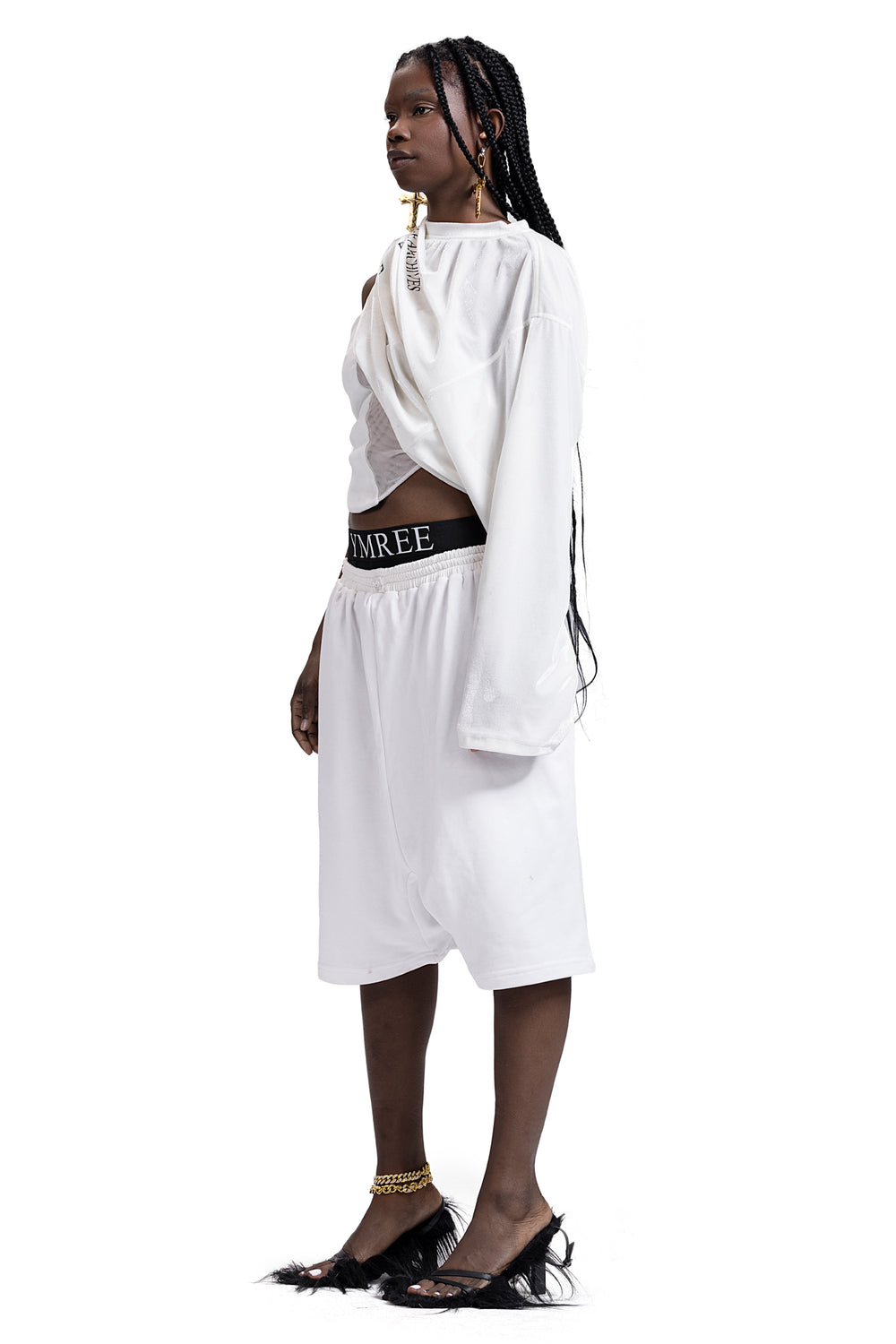 OVERSIZED SHORTS IN WHITE