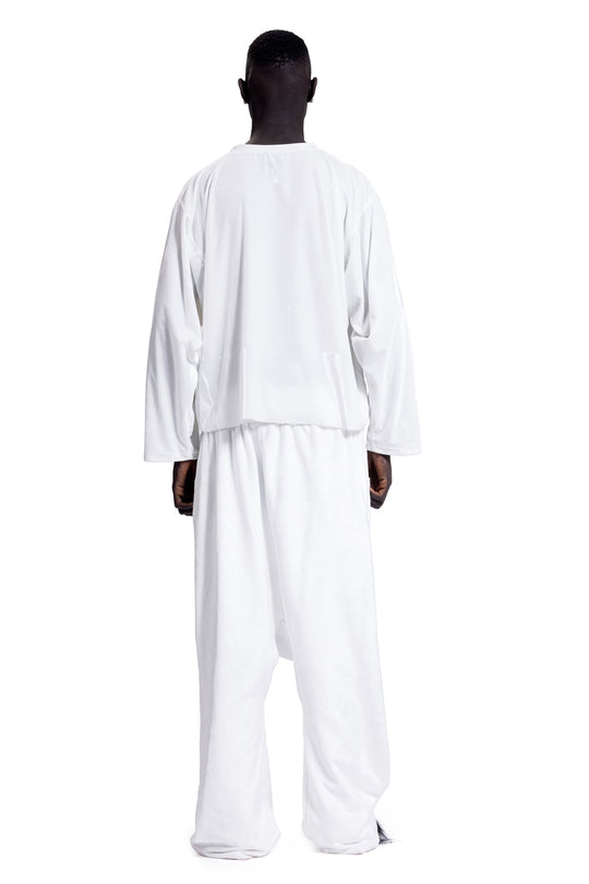 CREED VELOUR SWEATER IN WHITE