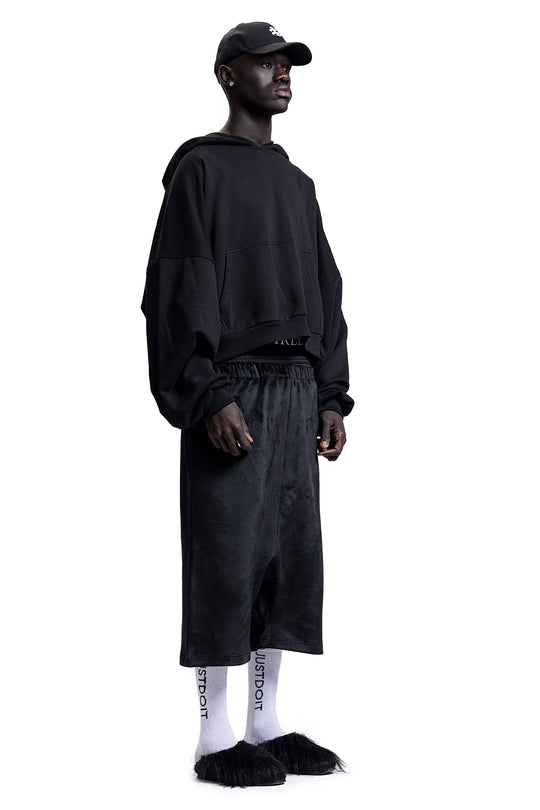 OVERSIZED VELOUR SHORTS