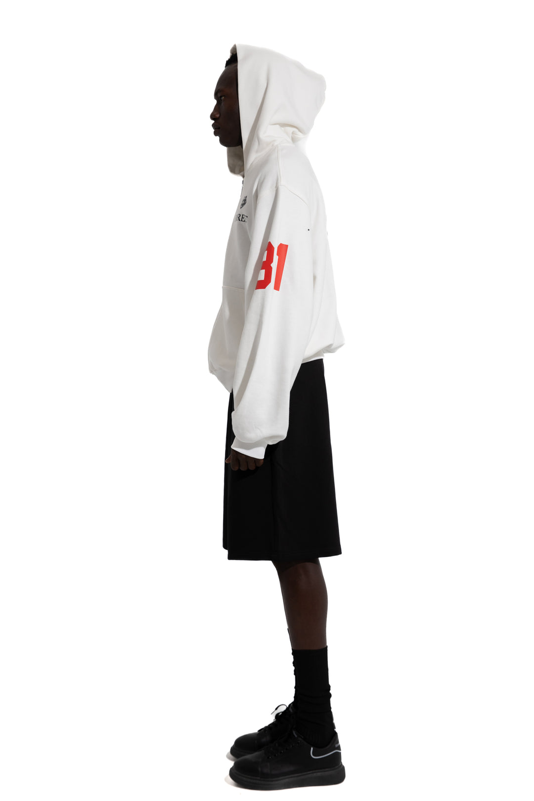 81 OVERSIZED ZIP-UP HOODIE IN WHITE