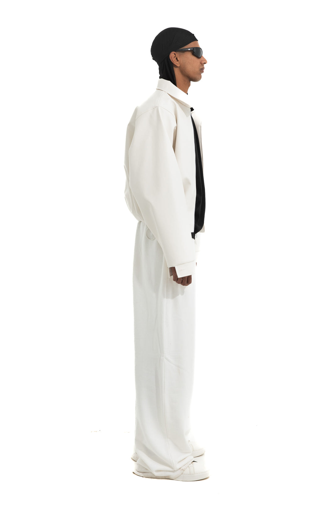 OVERSIZED SWEATS WITH MONOGRAM EMBROIDERY IN WHITE