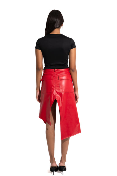 FRONT SLIT LEATHER SKIRT IN RED