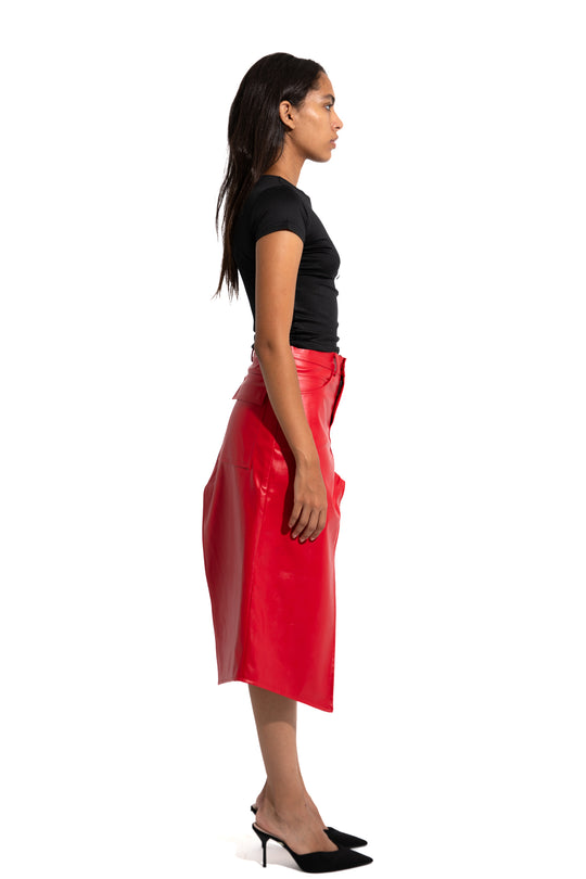 FRONT SLIT LEATHER SKIRT IN RED