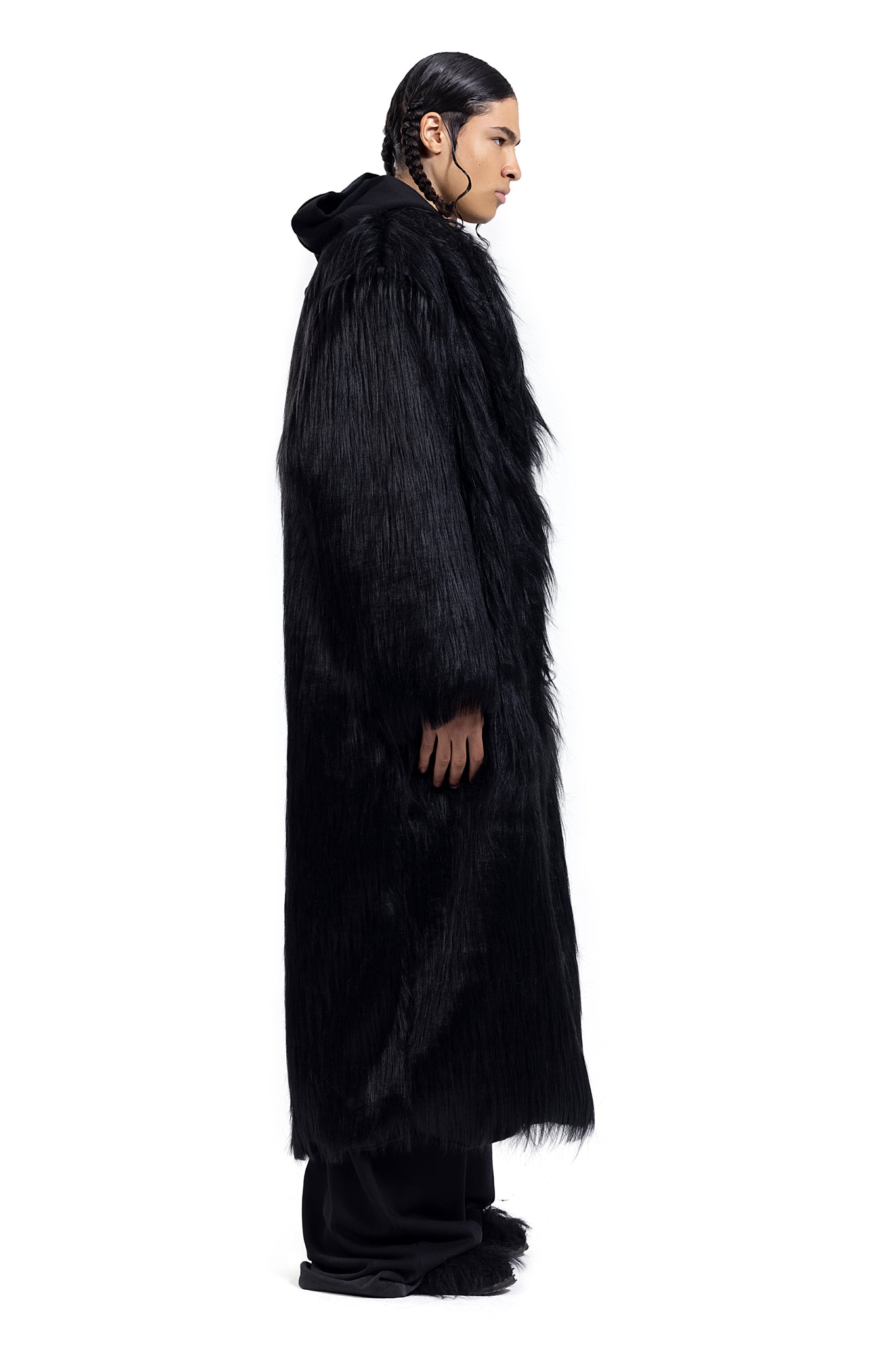 OVERSIZED LONG FUR COAT IN BLACK