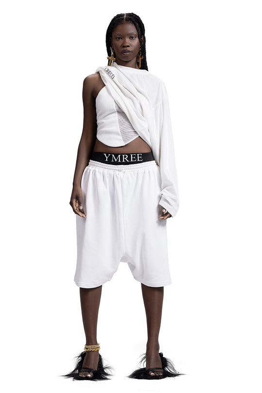 OVERSIZED SHORTS IN WHITE