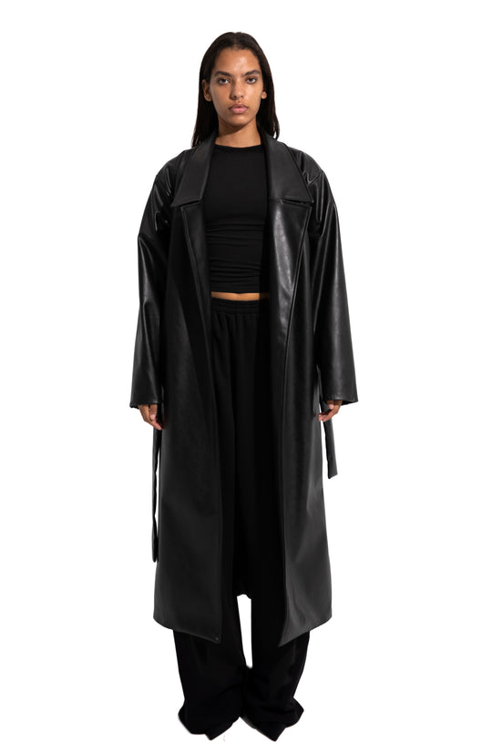 LEATHER COAT IN BLACK